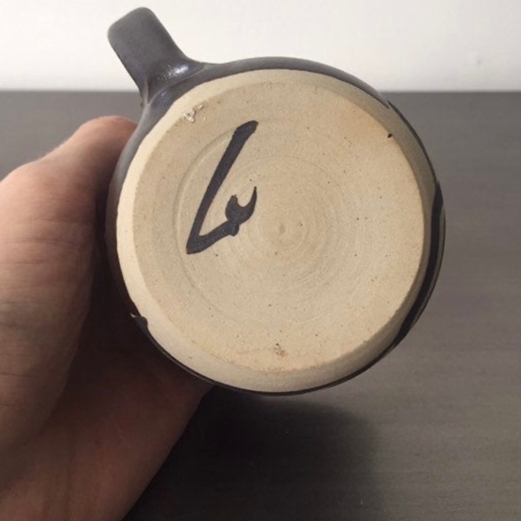 Set of Judy Cranmer Haida First Nation ceramic mugs vintage - Picture 8 of 8